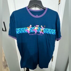 Epcot, international food and wine festival 2021 annual passholder Figman  XL